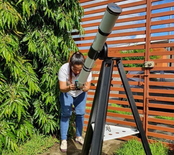 «Las acciones que hagamos en el presente, serán la  clave de nuestro futuro.» Xochilt Rodríguez,  bioanalista clínica y astrónoma aficionada.