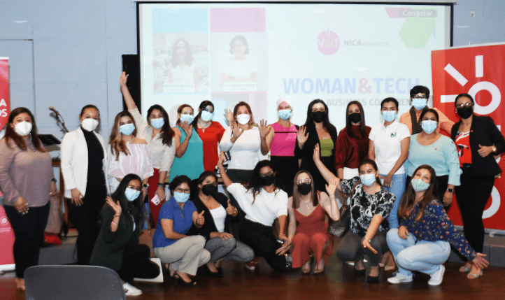 Cerrando brechas – Woman & Tech, un espacio de mujeres para mujeres