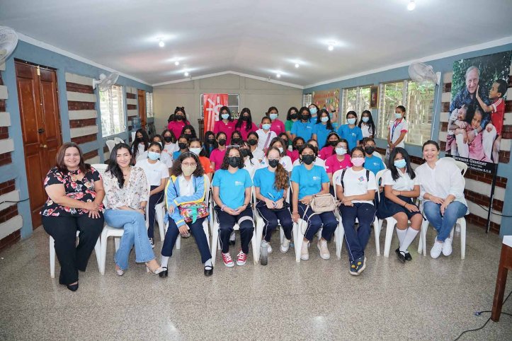 Por más niñas en las Tics