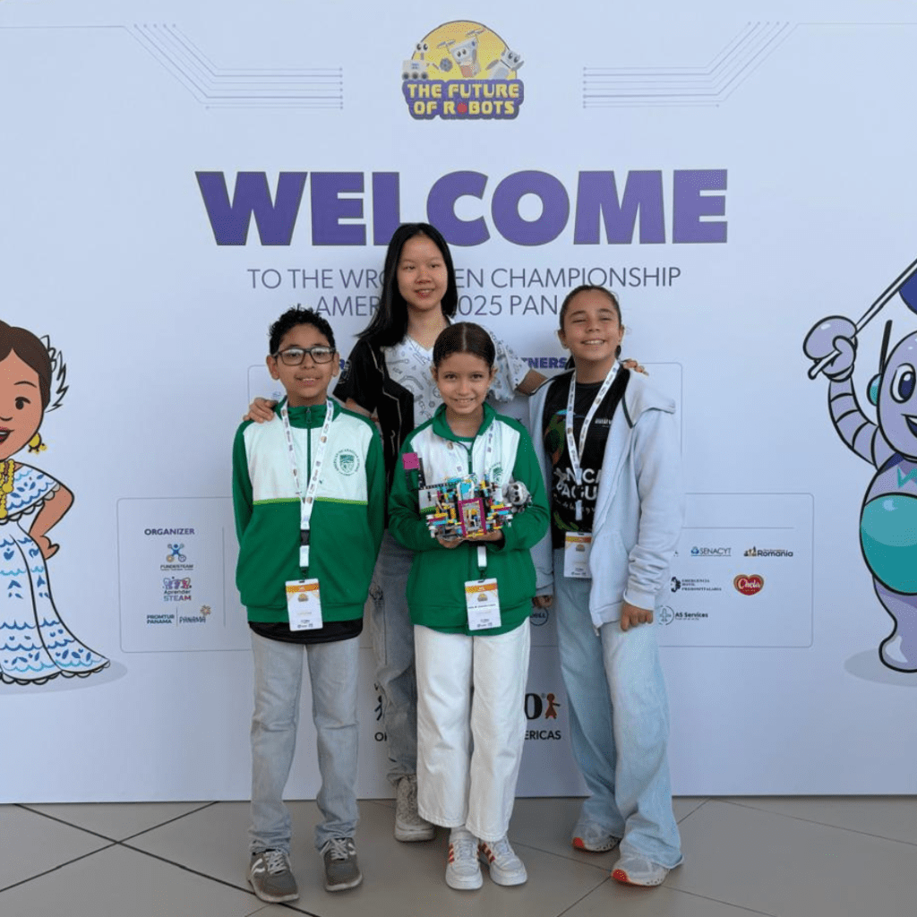 Nicaragua destaca en el Open Championship Americas 2025 con un equipo entre el Top 4 del continente. Un logro que reafirma la evolución del país en robótica educativa y el poder transformador del talento joven.